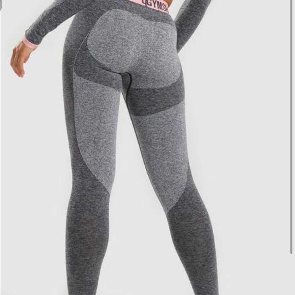 GYMSHARK LEGGINGS 🦈